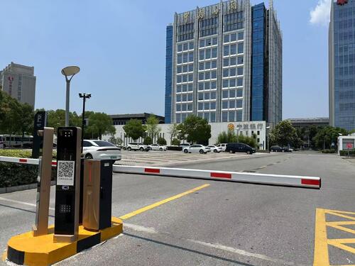 последний случай компании о E40Pro Barrier Gate for Business Park Parking Lot
