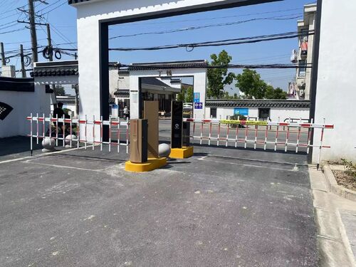 последний случай компании о E40Pro Barrier Gate | Chinese-style Community Entrance